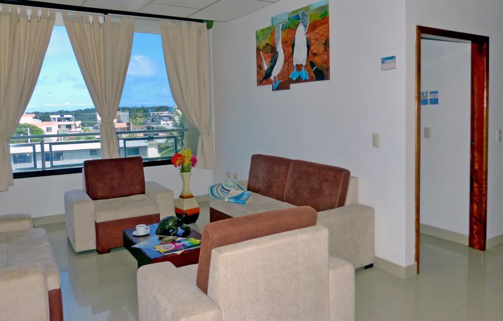 Hospedaje Brisas Del Pacifico Puerto Ayora  Kamer foto