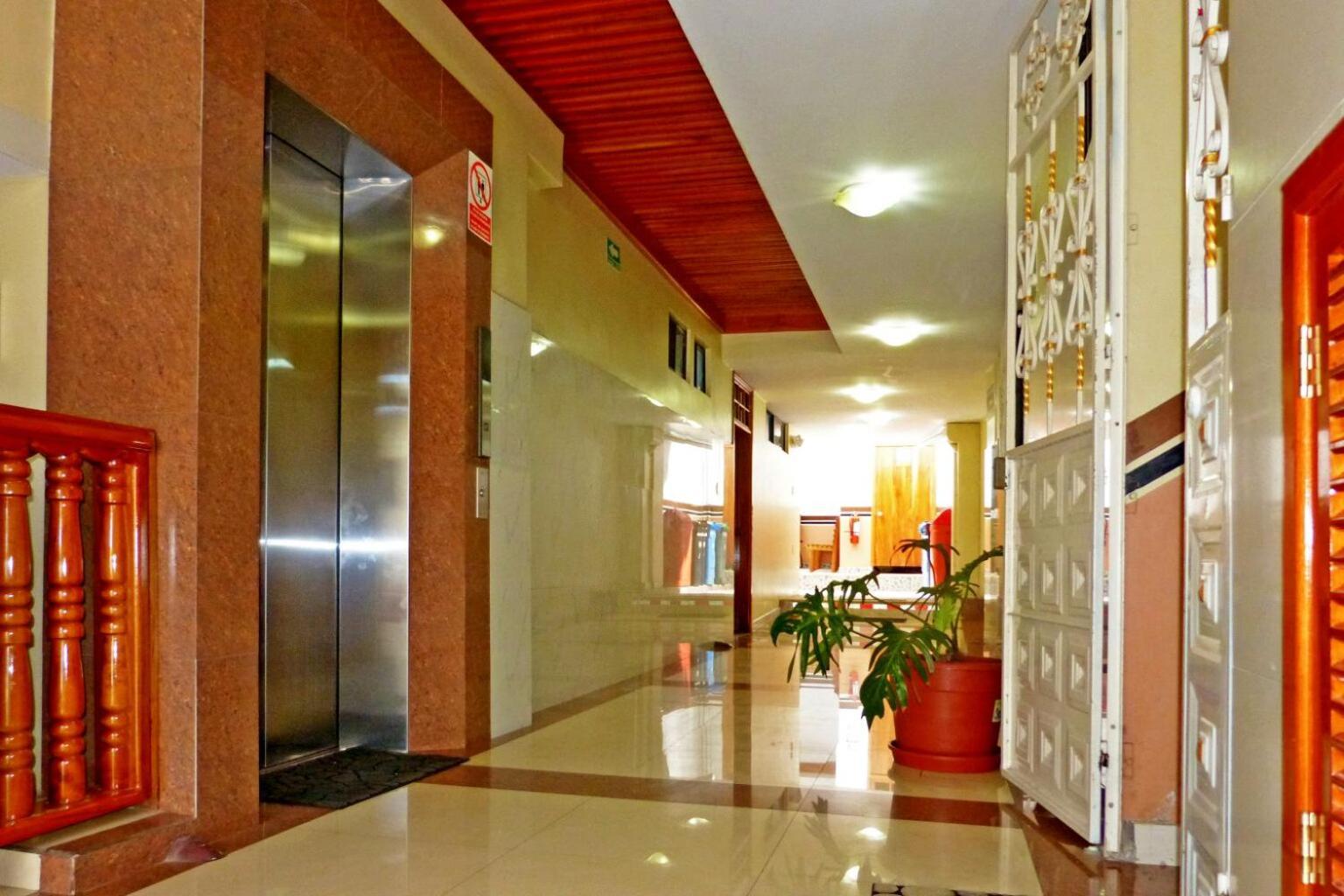 Hospedaje Brisas Del Pacifico Puerto Ayora  Buitenkant foto